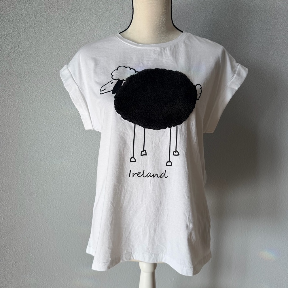 White Plush Sheep Rolled Sleeve Ladies T-Shirt Women's White Sheep Graphic Tee - Picture 2 of 9